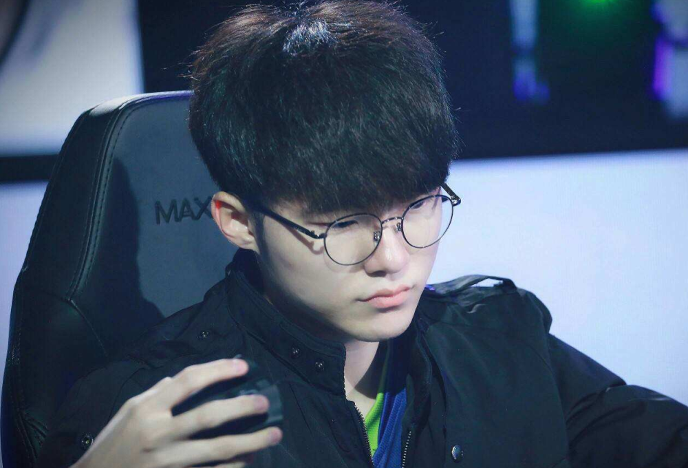赛场的第一 赛场的第一